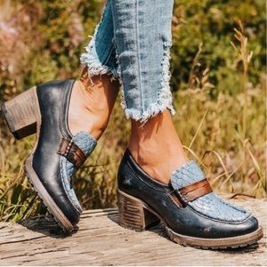 Barely worn Freebird by Steven Blue and Brown Women's Shoes